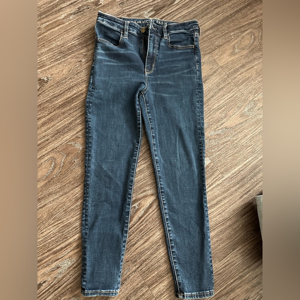 American Eagle high waisted next level stretch size 8 x-short Jeggings.